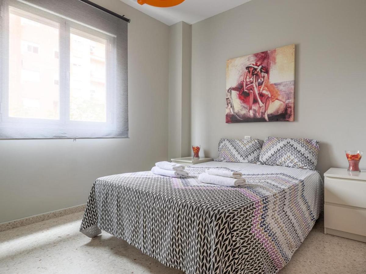 Apartamento Reformado En Sevilla Barrio Macarena Bagian luar foto