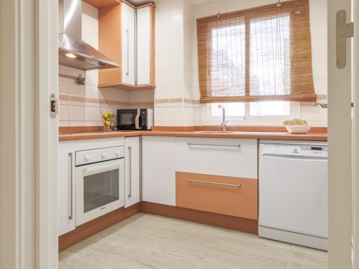 Apartamento Reformado En Sevilla Barrio Macarena Bagian luar foto